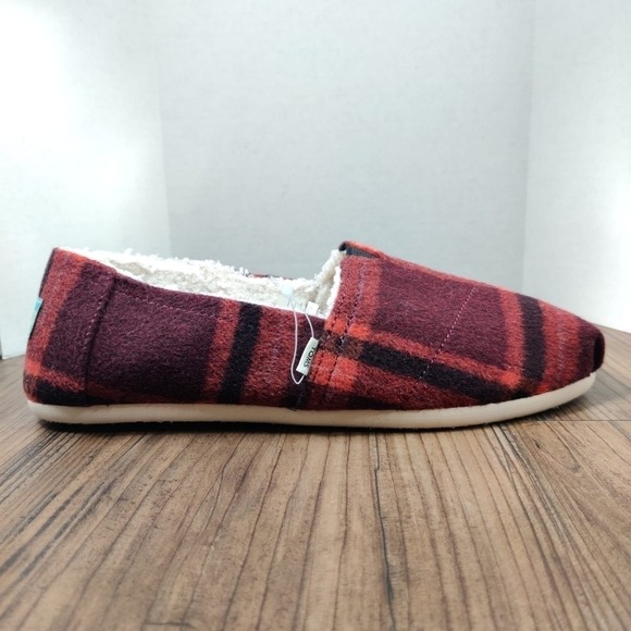 TOMS Alpargata Flat Wool Red Plaid Women's 9.5 Faux Fur Slip On Shoes Boho Cute - Picture 2 of 16